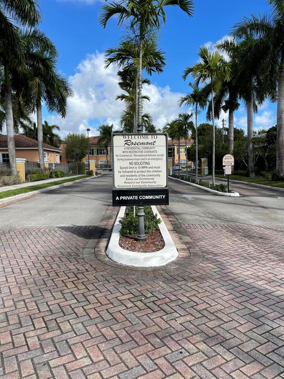 3553 Forest Hill Blvd Unit: 45
