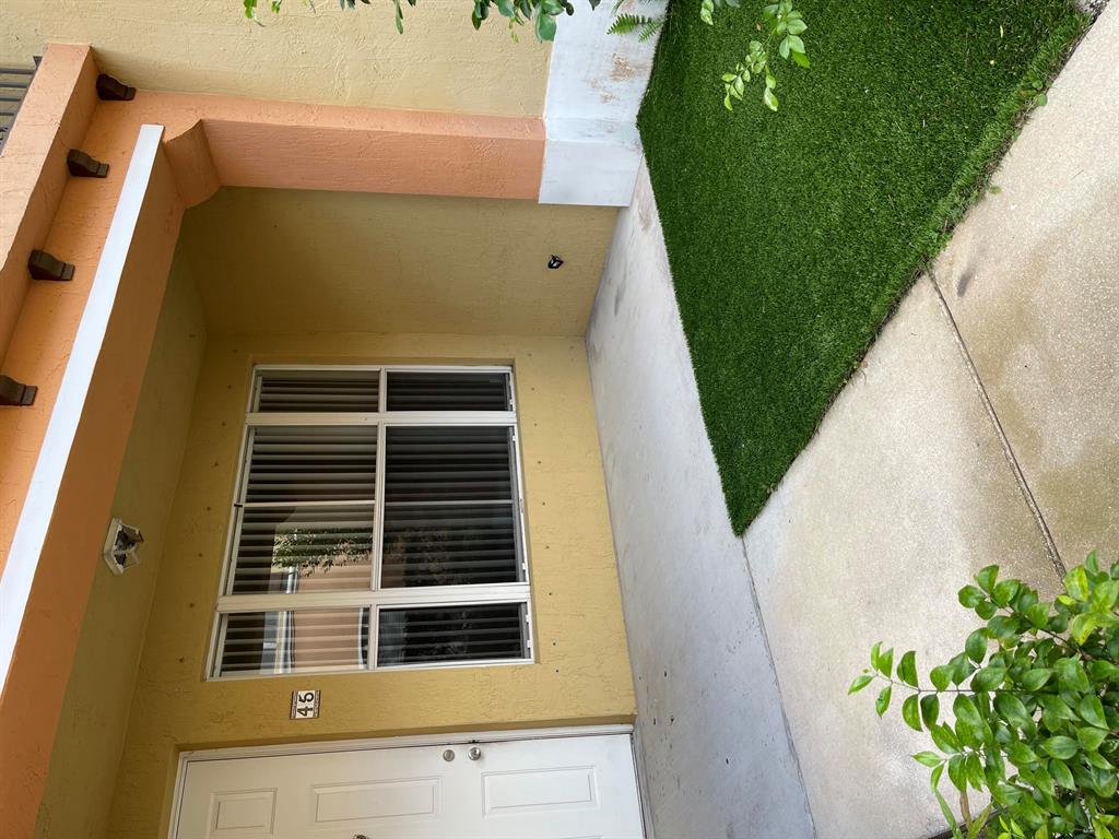 3553 Forest Hill Blvd Unit: 45