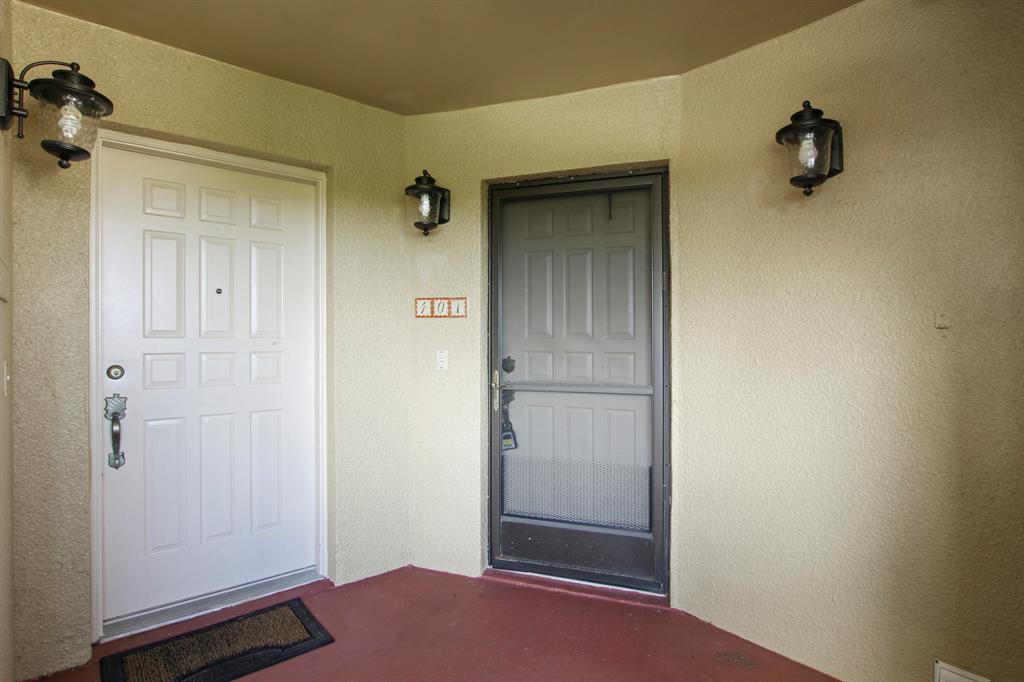 700 Uno Lago Drive 401