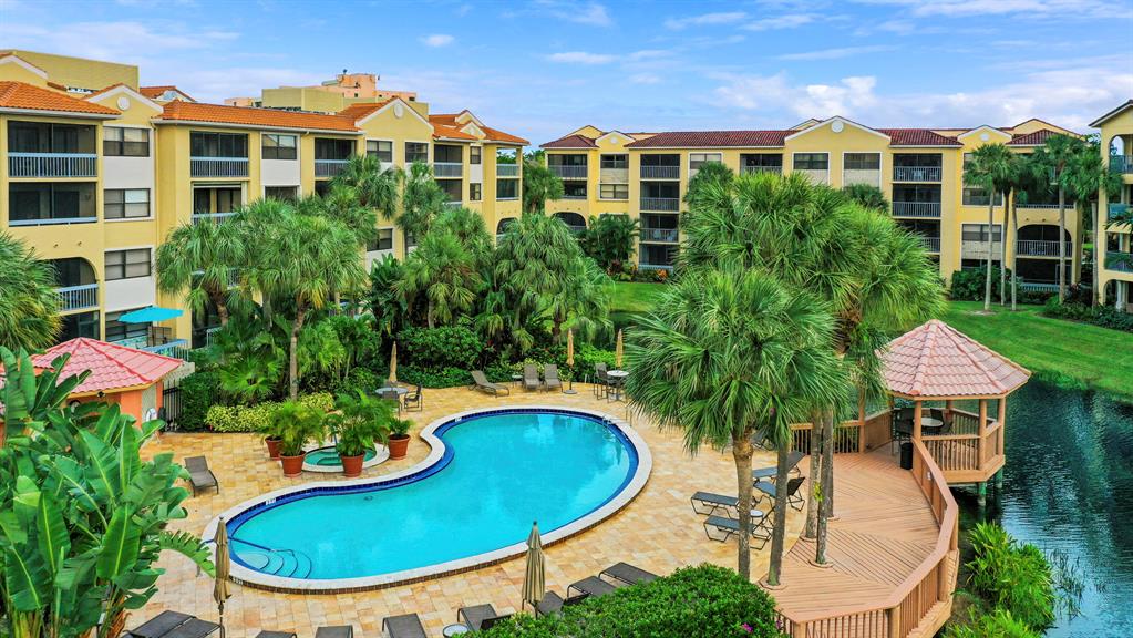 700 Uno Lago Drive 401