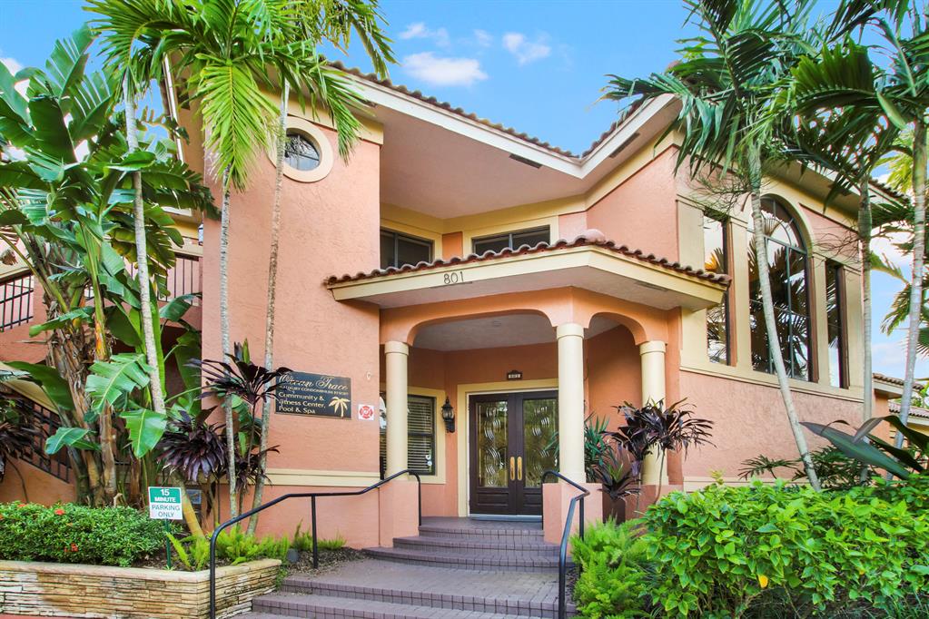 700 Uno Lago Drive 401