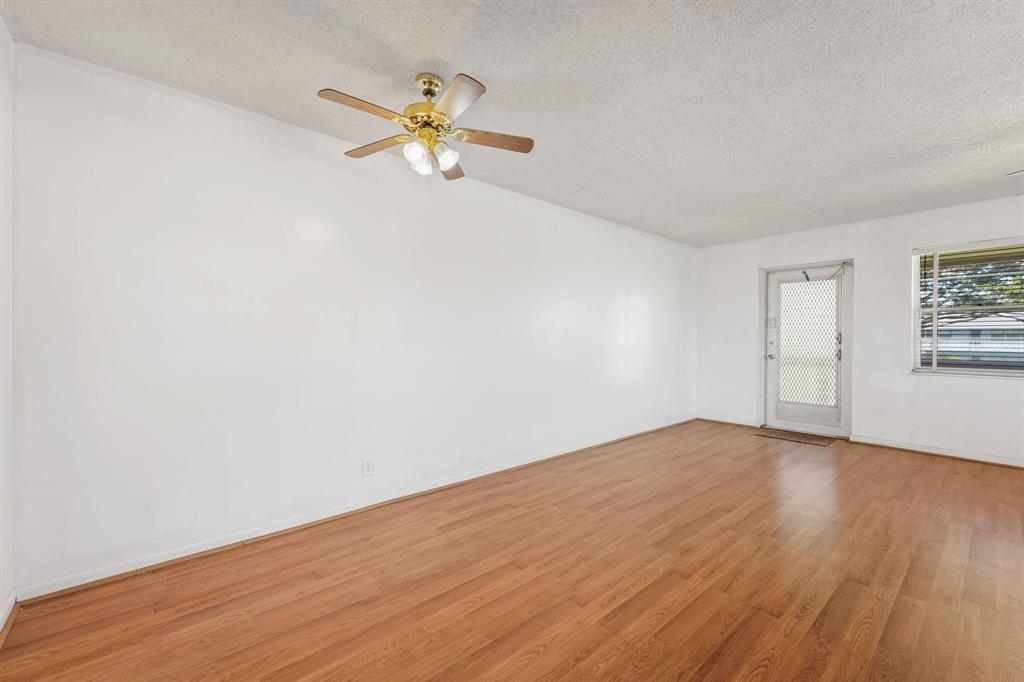 121 Canterbury Unit: E