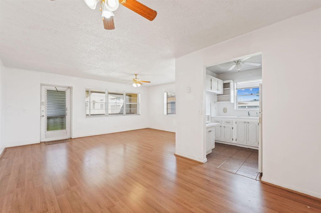 121 Canterbury Unit: E