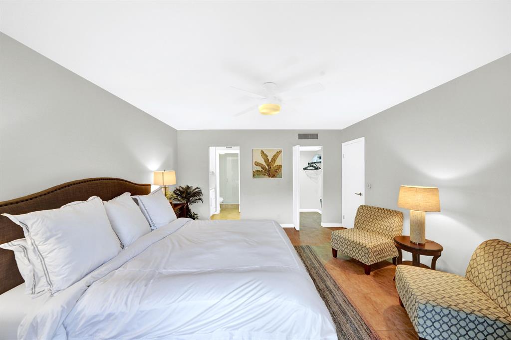 403 Brackenwood Lane S Unit: 403