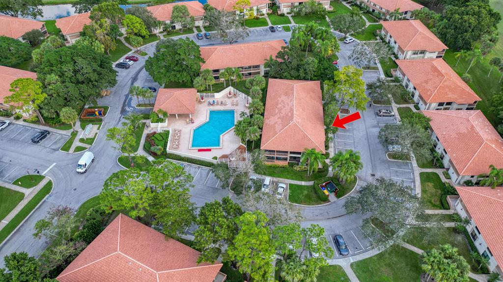 403 Brackenwood Lane S Unit: 403