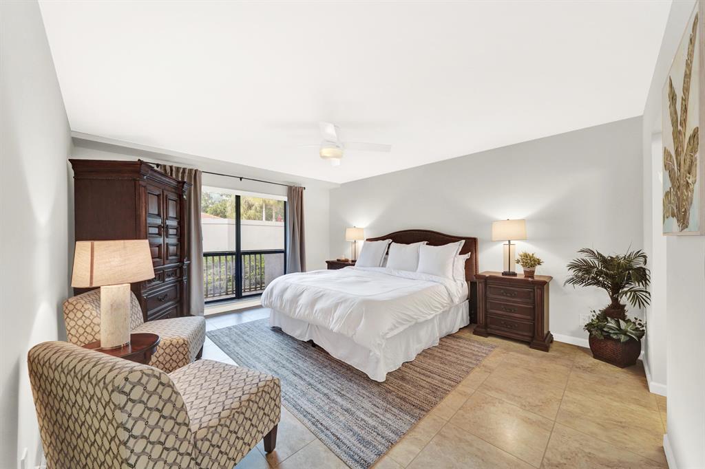 403 Brackenwood Lane S Unit: 403