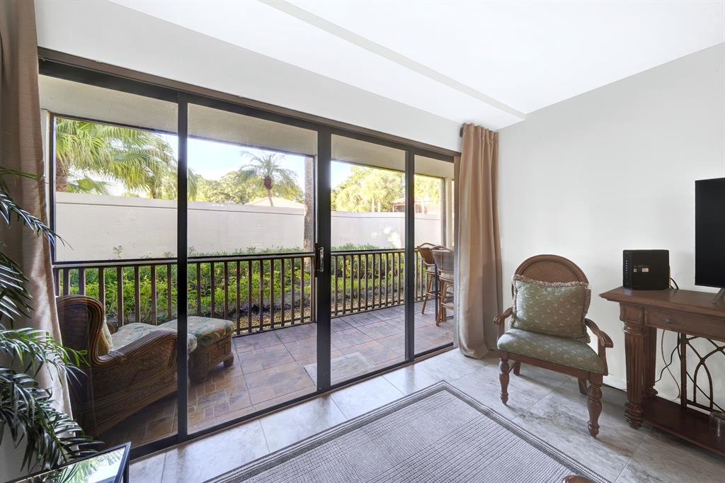 403 Brackenwood Lane S Unit: 403