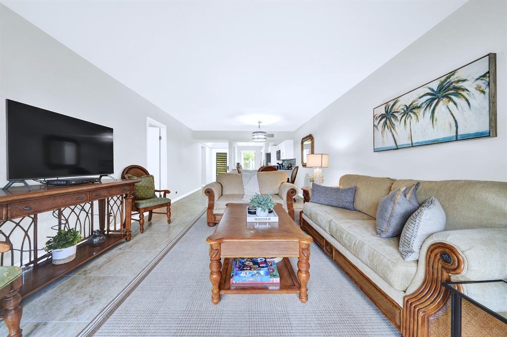 403 Brackenwood Lane S Unit: 403