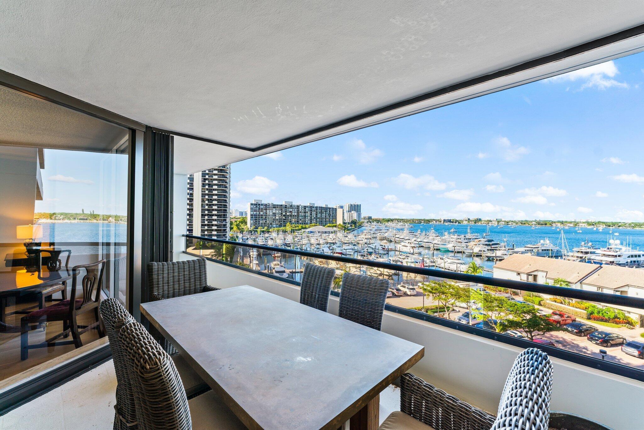 100 Lakeshore Drive 554