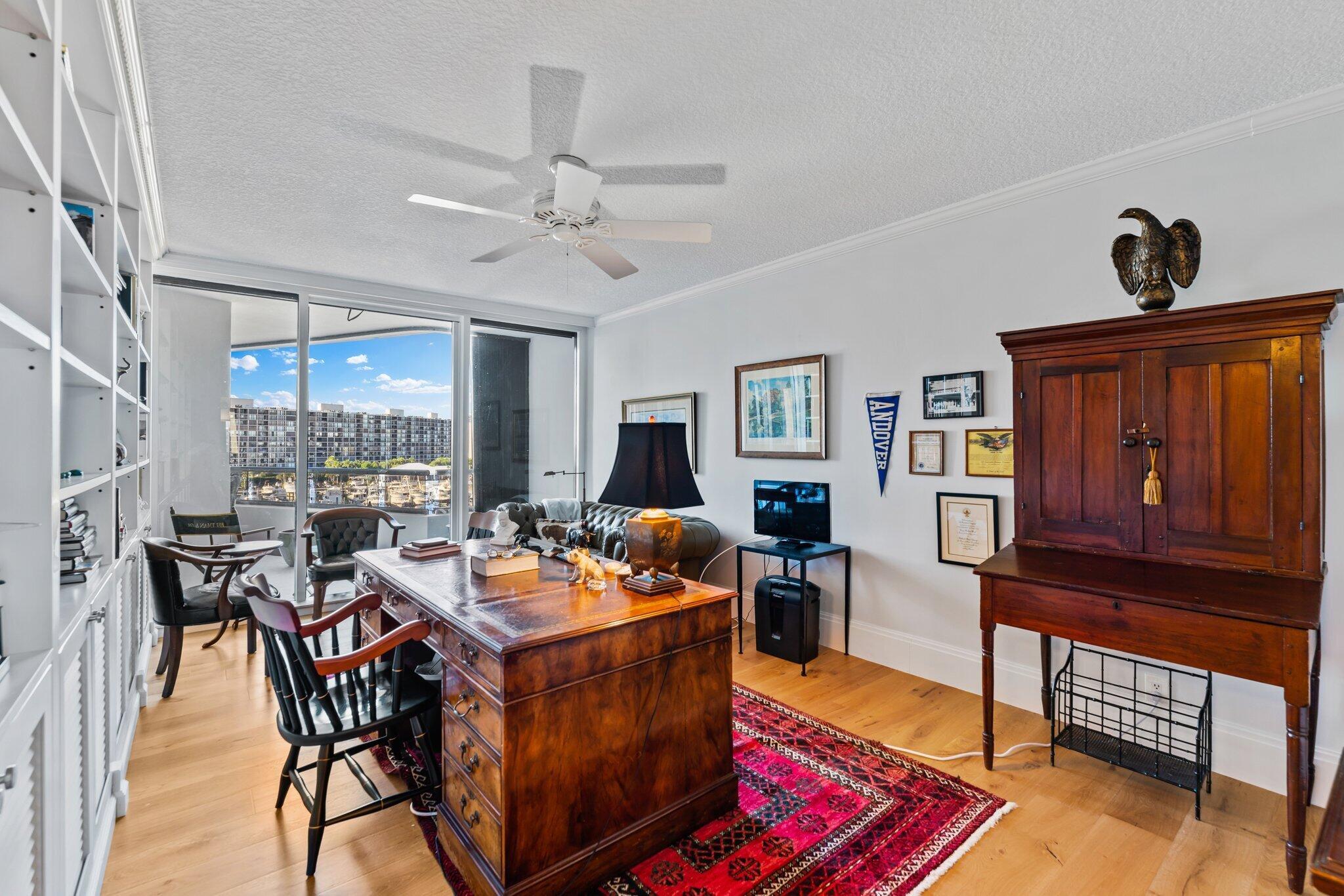 100 Lakeshore Drive 554