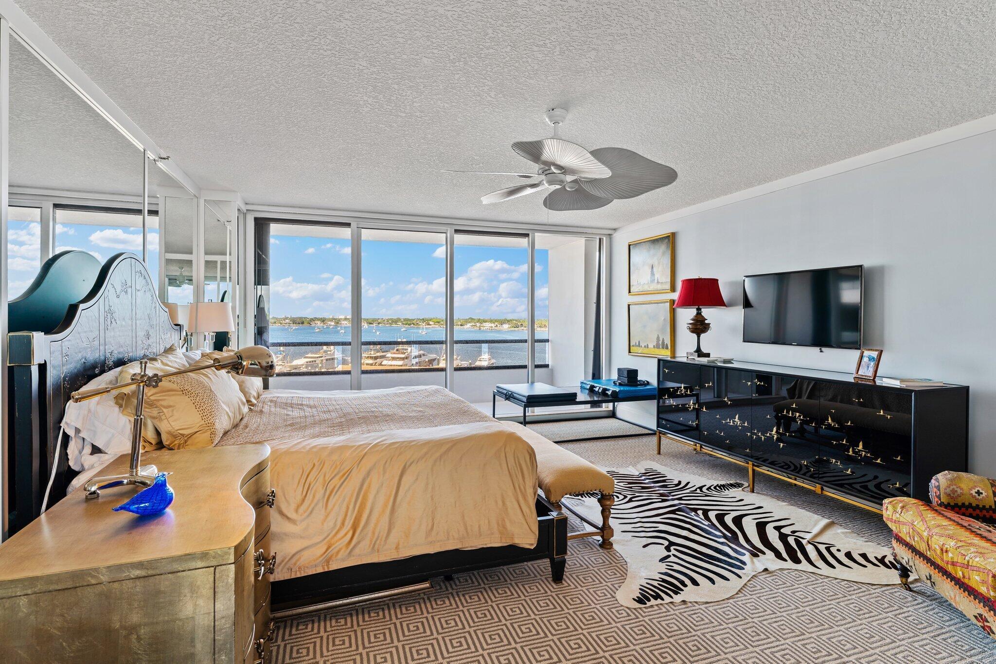 100 Lakeshore Drive 554