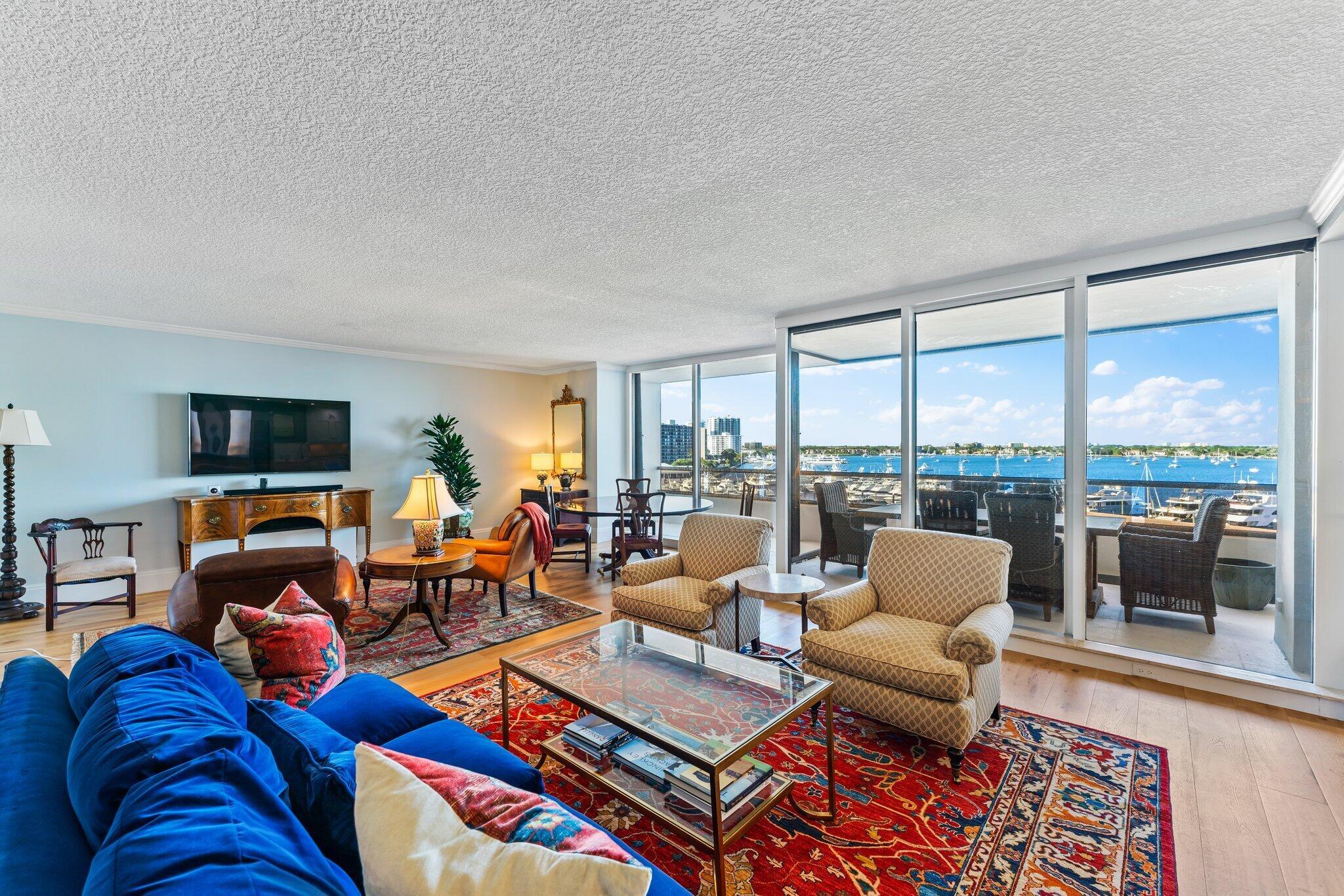 100 Lakeshore Drive 554