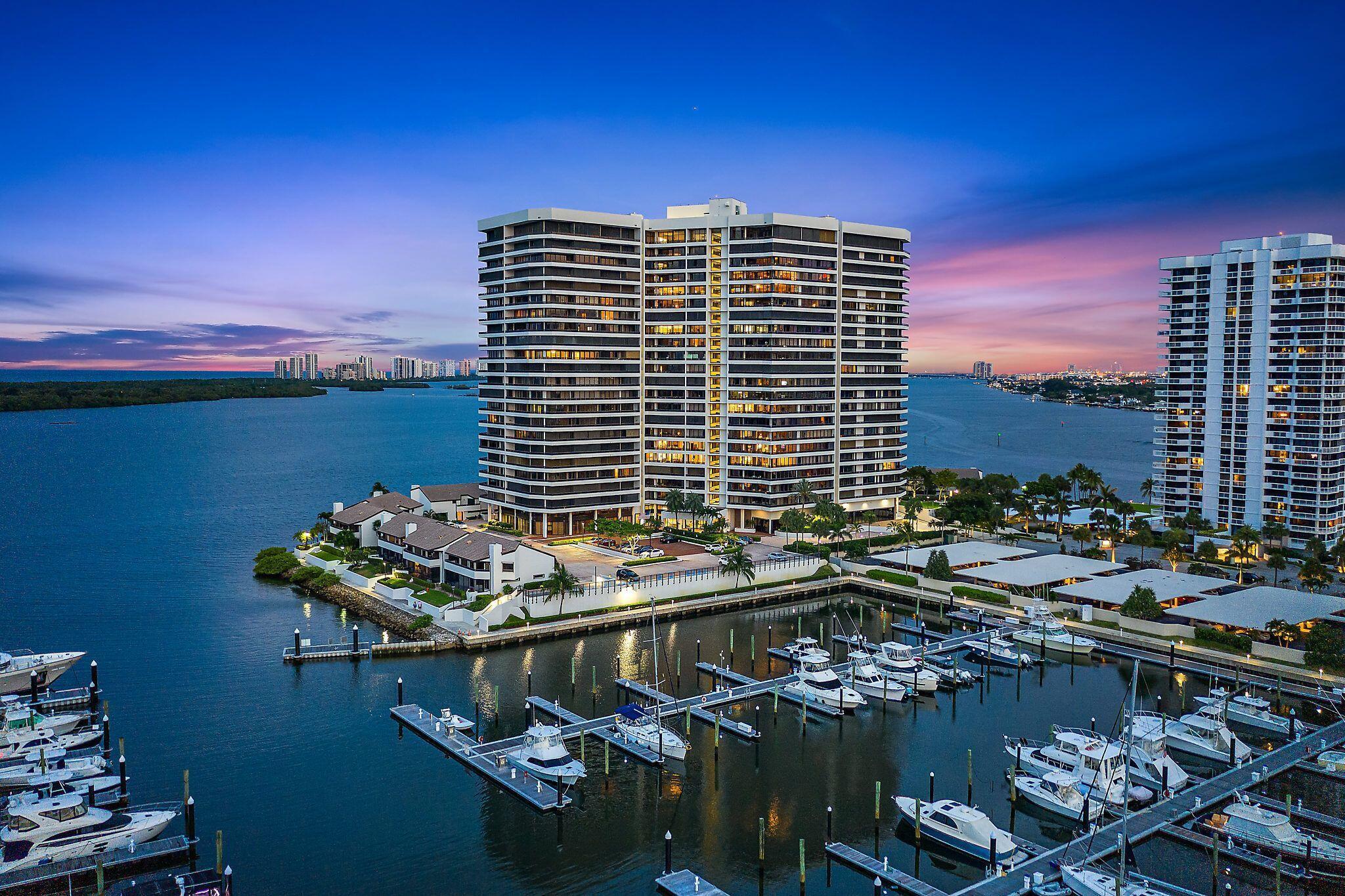 100 Lakeshore Drive 554