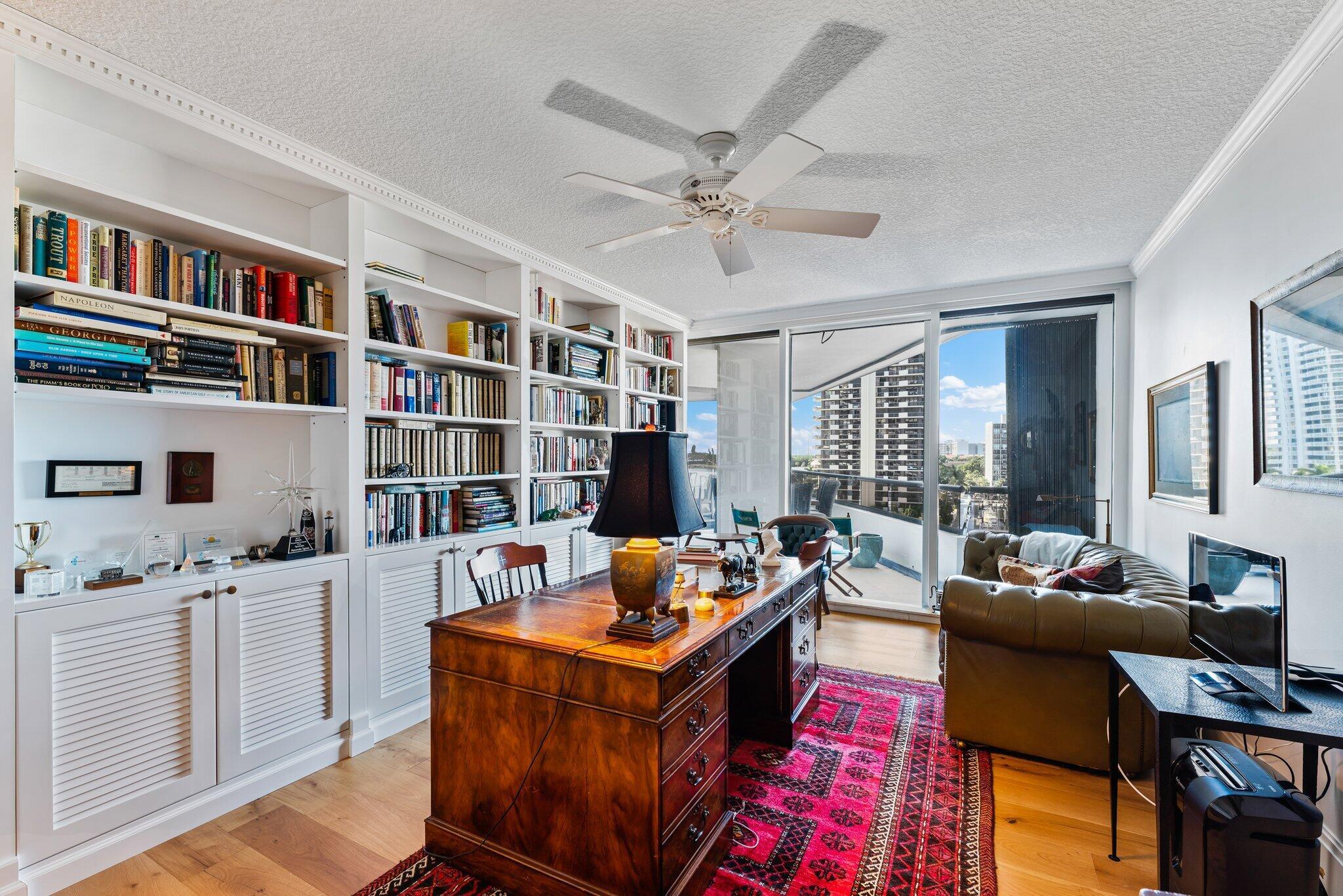 100 Lakeshore Drive 554