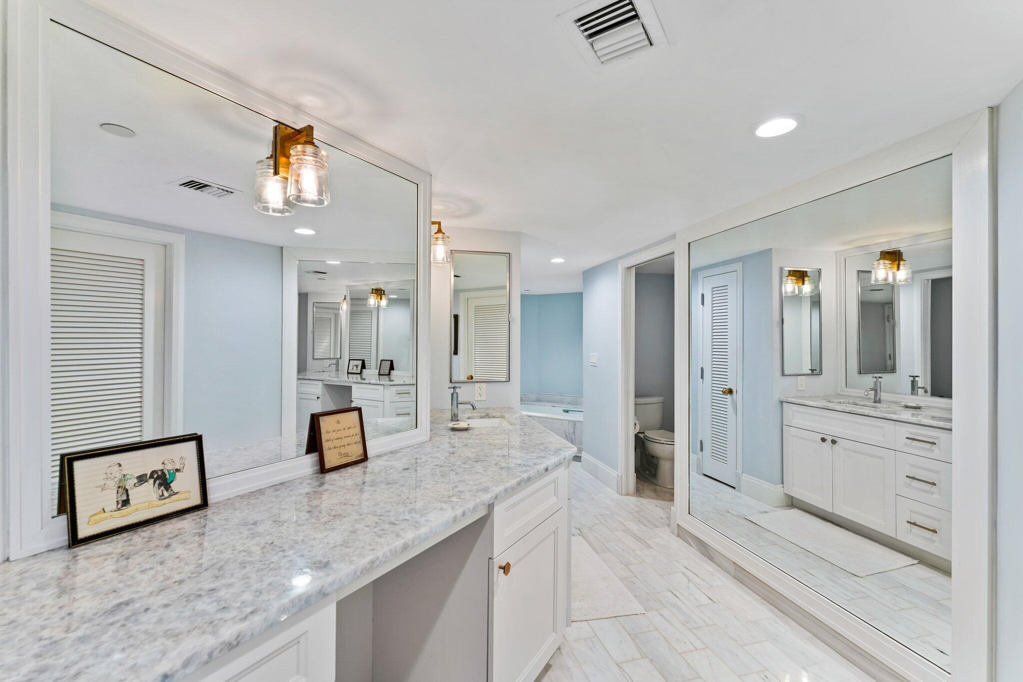 100 Lakeshore Drive 554