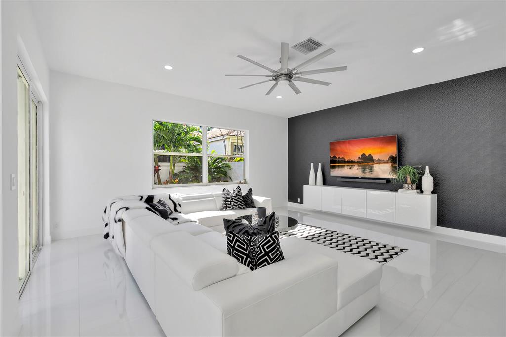 4290 NW 62nd Road