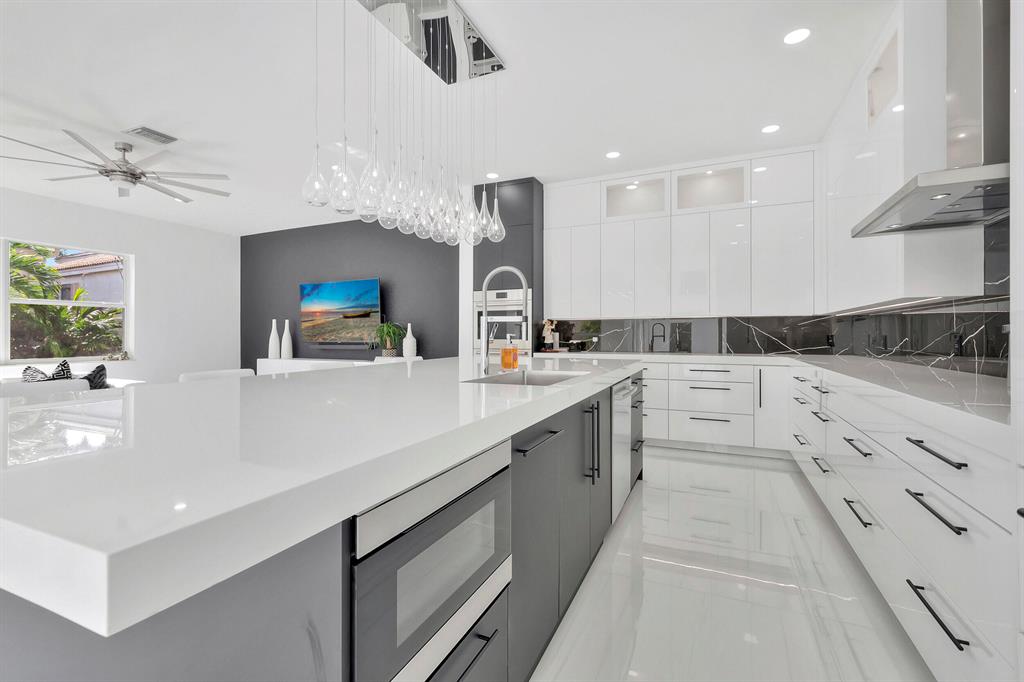 4290 NW 62nd Road