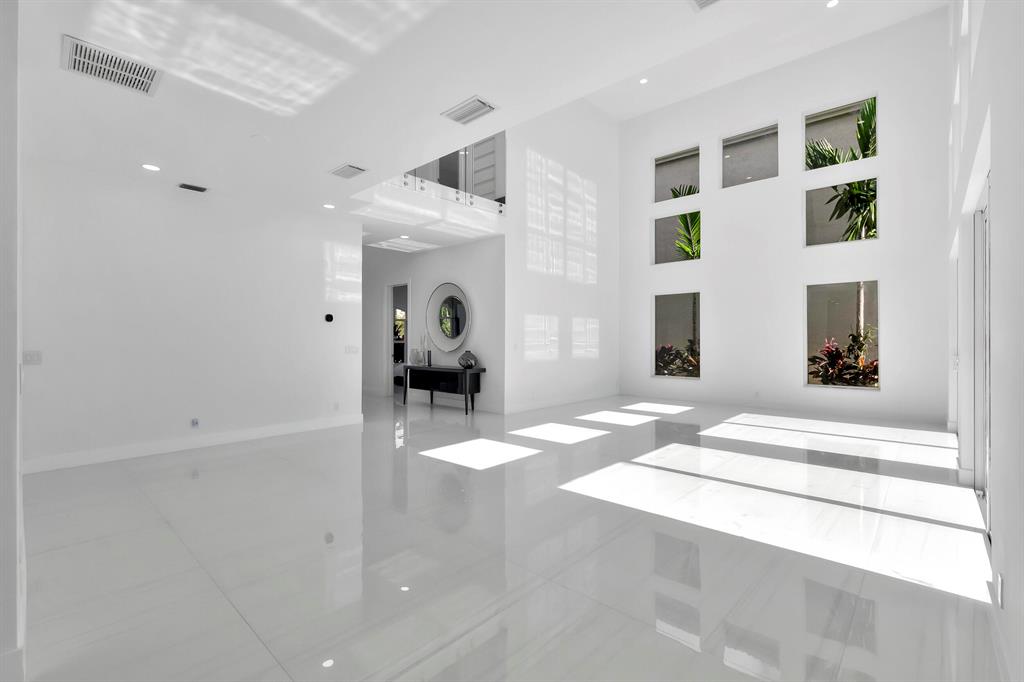 4290 NW 62nd Road