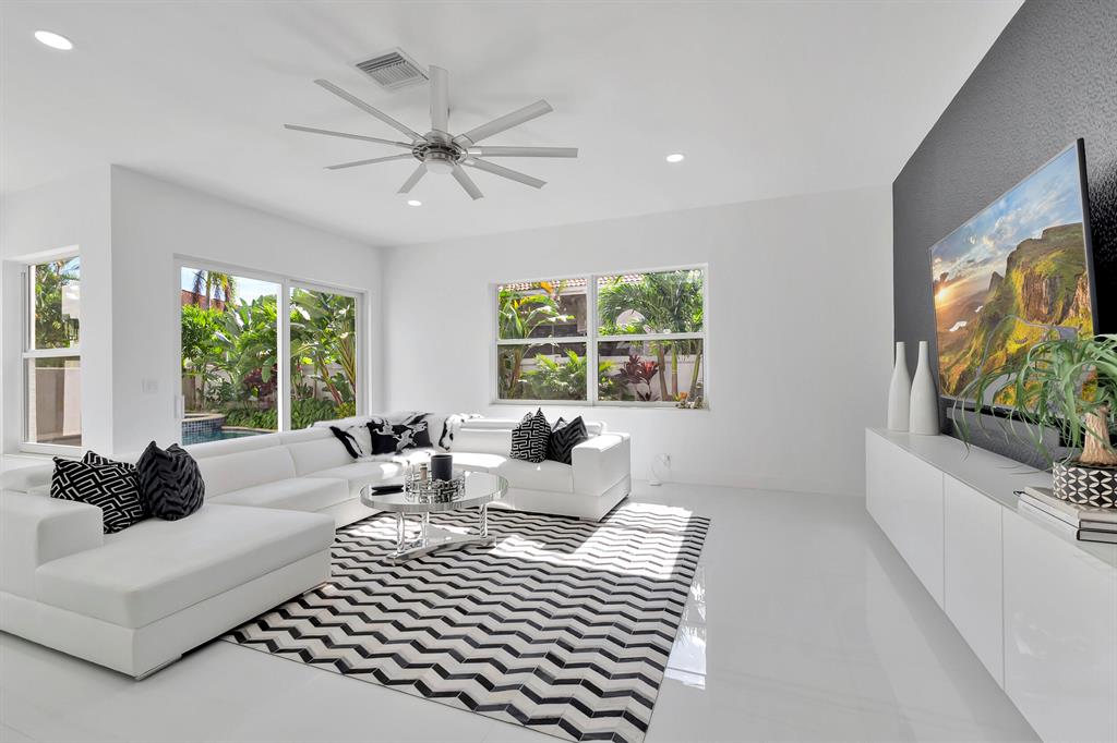 4290 NW 62nd Road