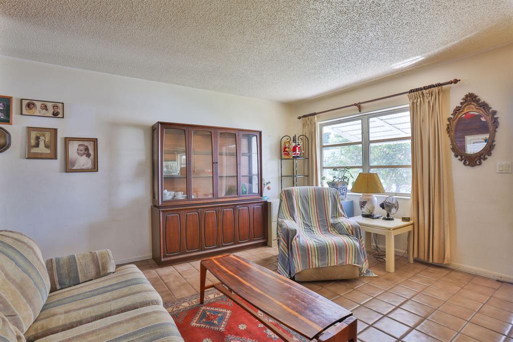 2275 SE 6th Street