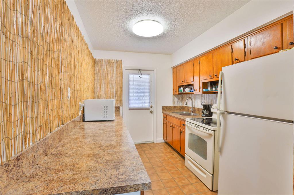 2275 SE 6th Street