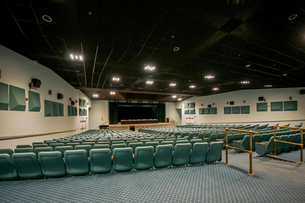 9989 Harbour Lake Circle Unit: 102