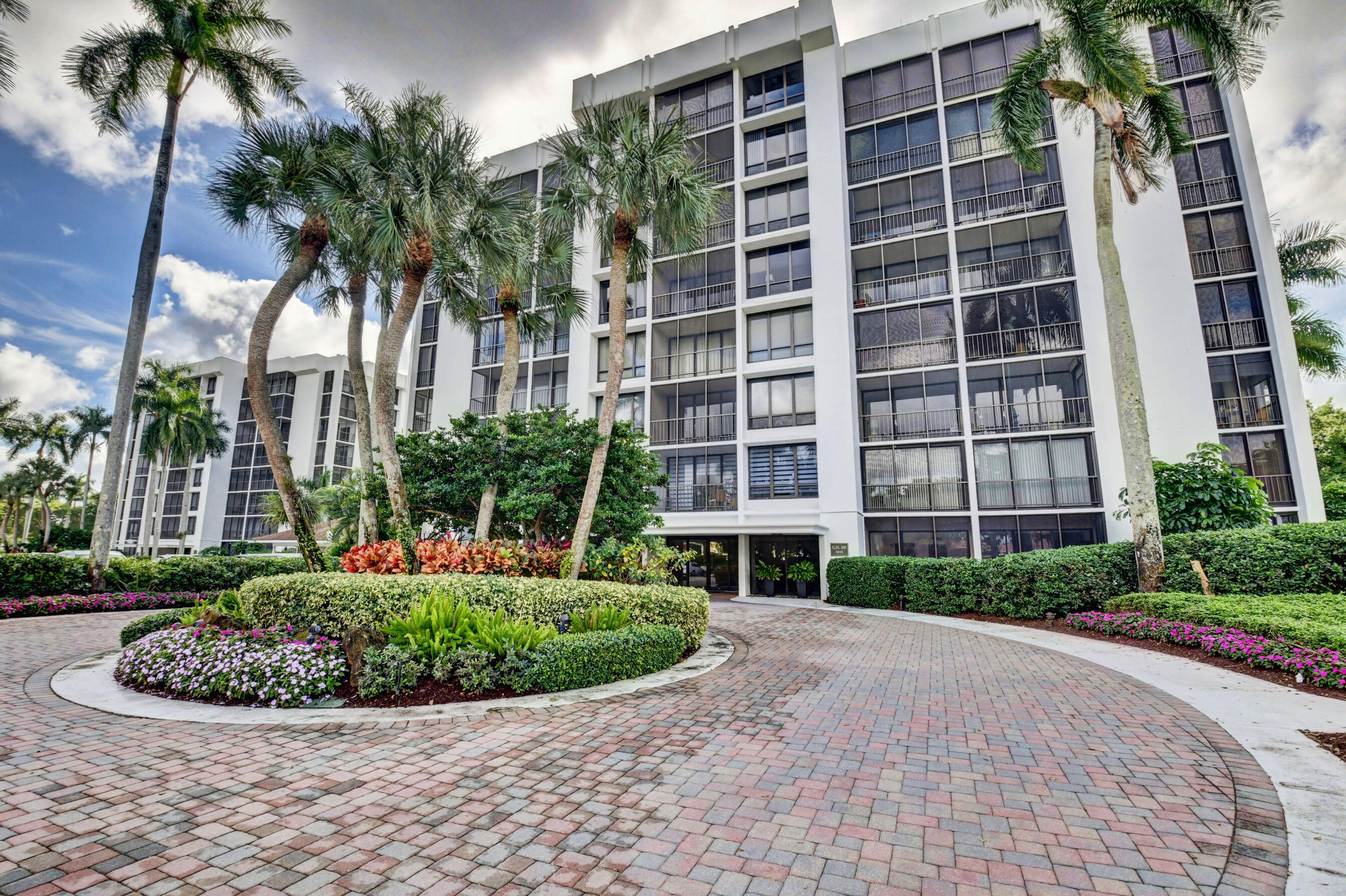 6845 Willow Wood Drive Unit: 3034