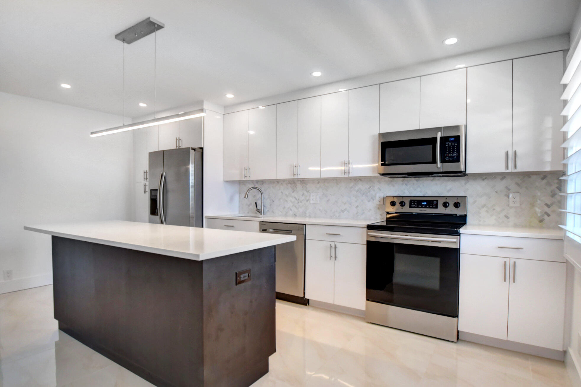 4044 Guildford C