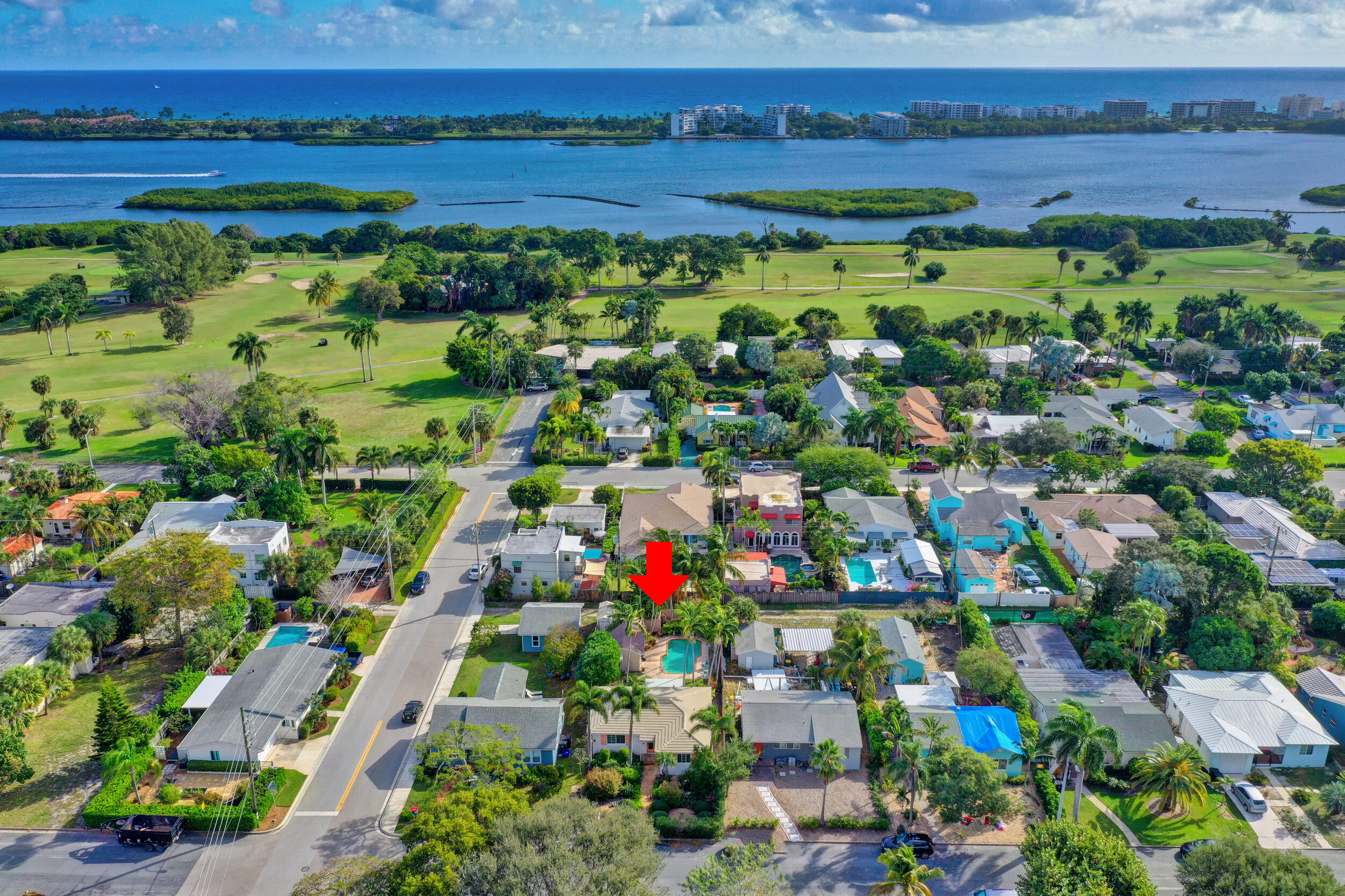 1128 N Palmway