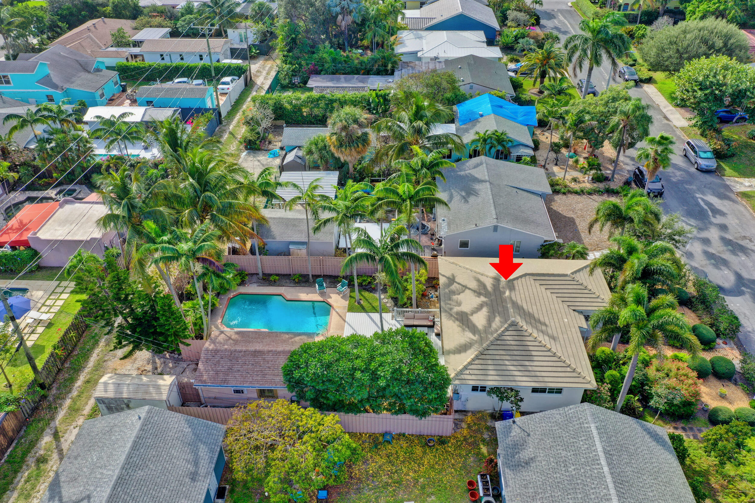 1128 N Palmway