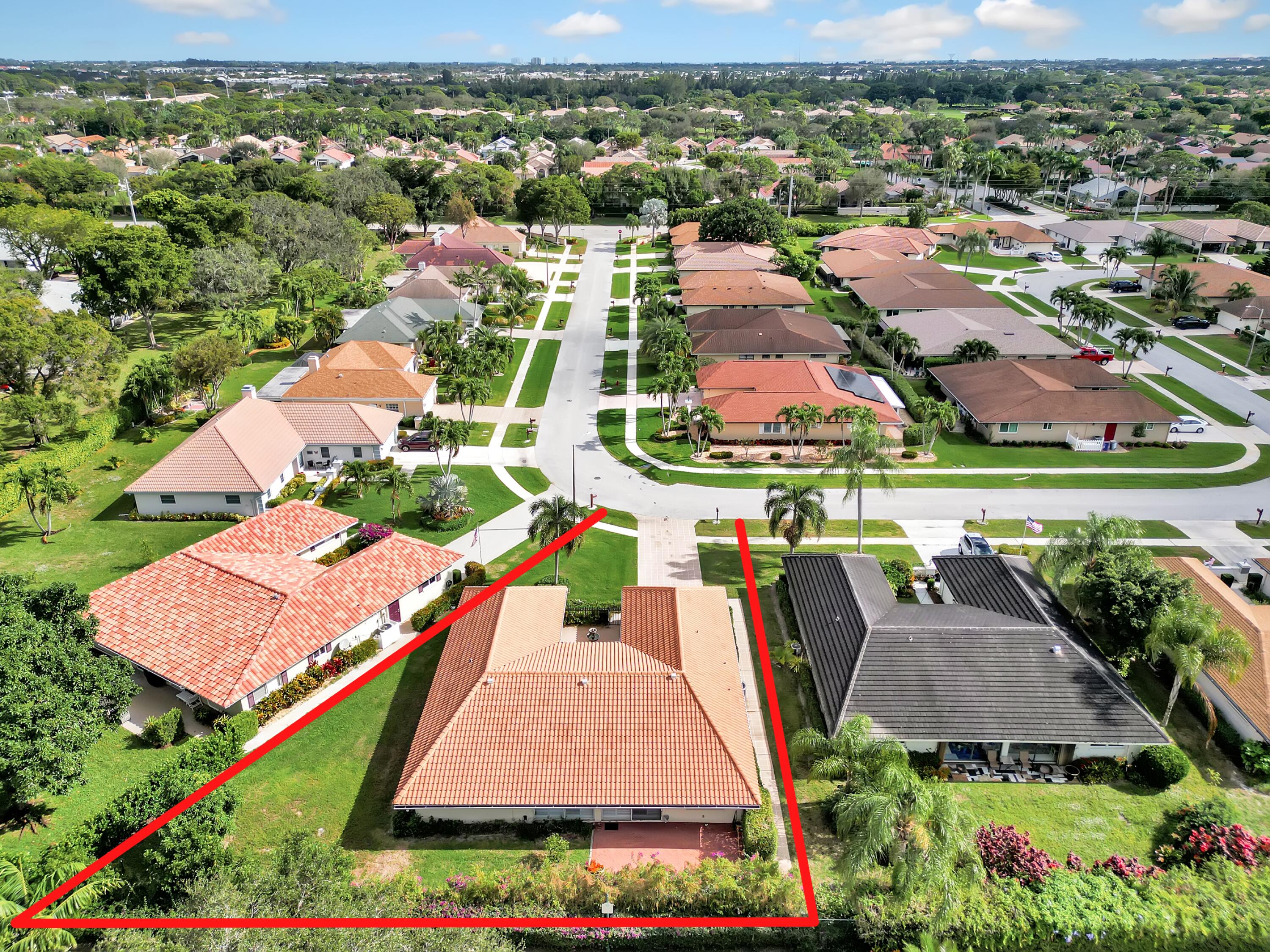 10251 Green Trail Drive N