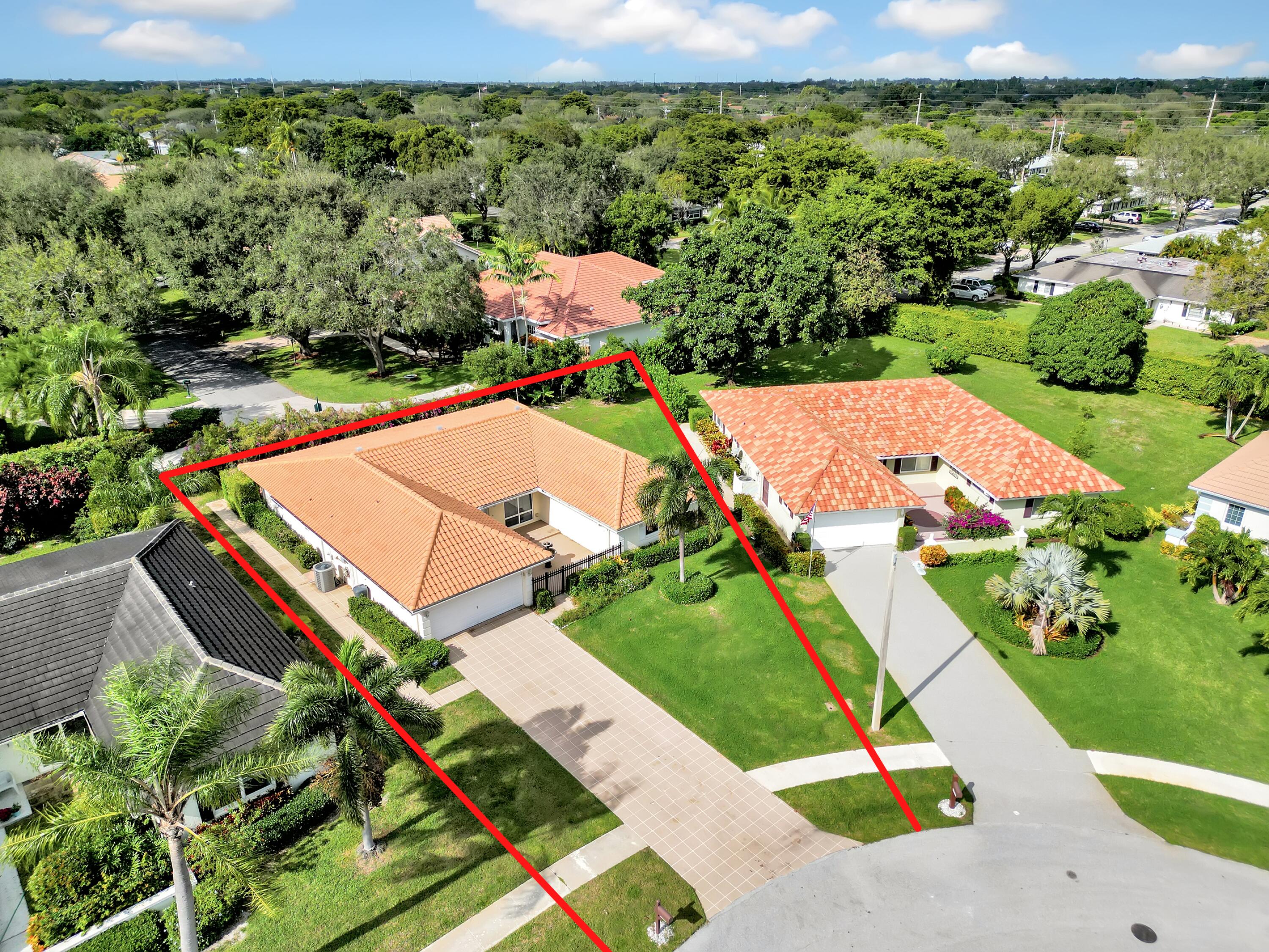 10251 Green Trail Drive N