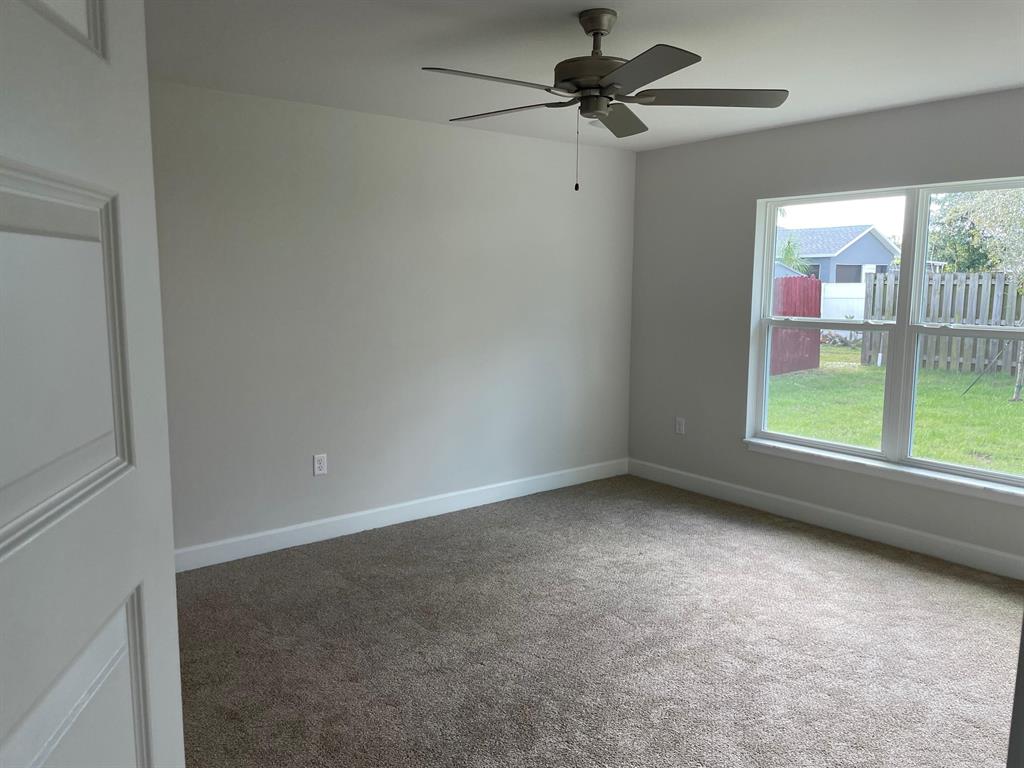 5237 NW Reba Circle
