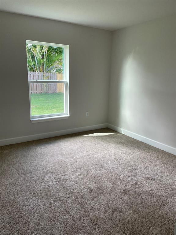5237 NW Reba Circle