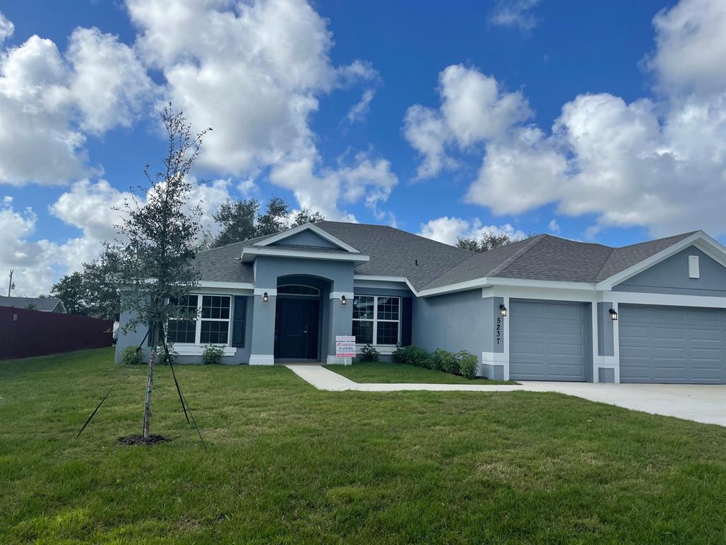 5237 NW Reba Circle