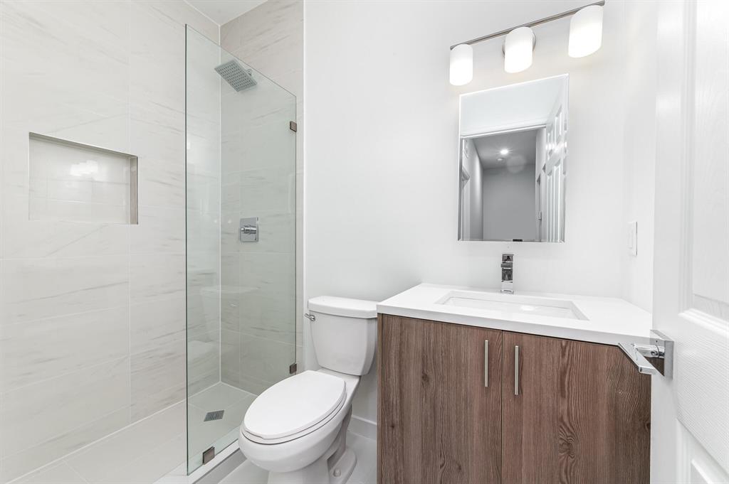 1285 Crystal Way Unit: 103