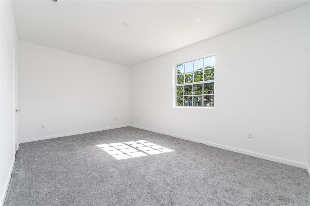 1285 Crystal Way Unit: 103