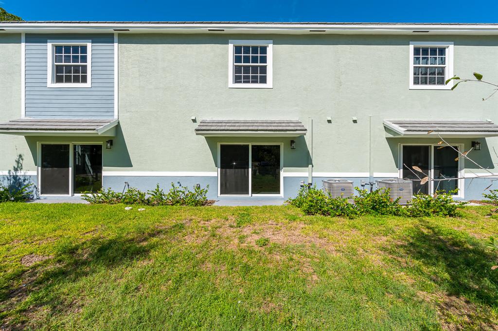 1285 Crystal Way Unit: 103