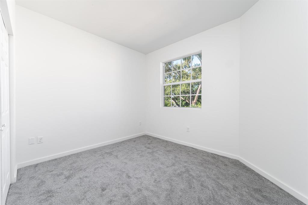 1285 Crystal Way Unit: 103