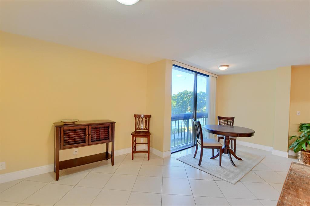 825 Egret Circle 305