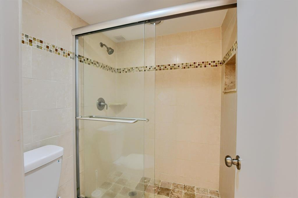 825 Egret Circle 305