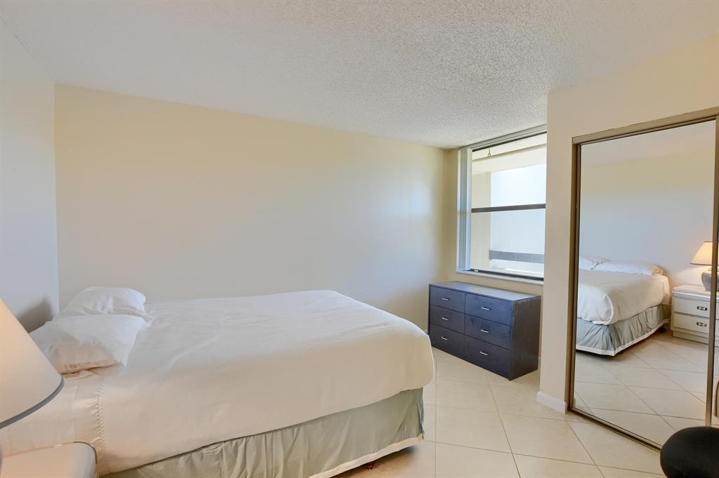 825 Egret Circle 305