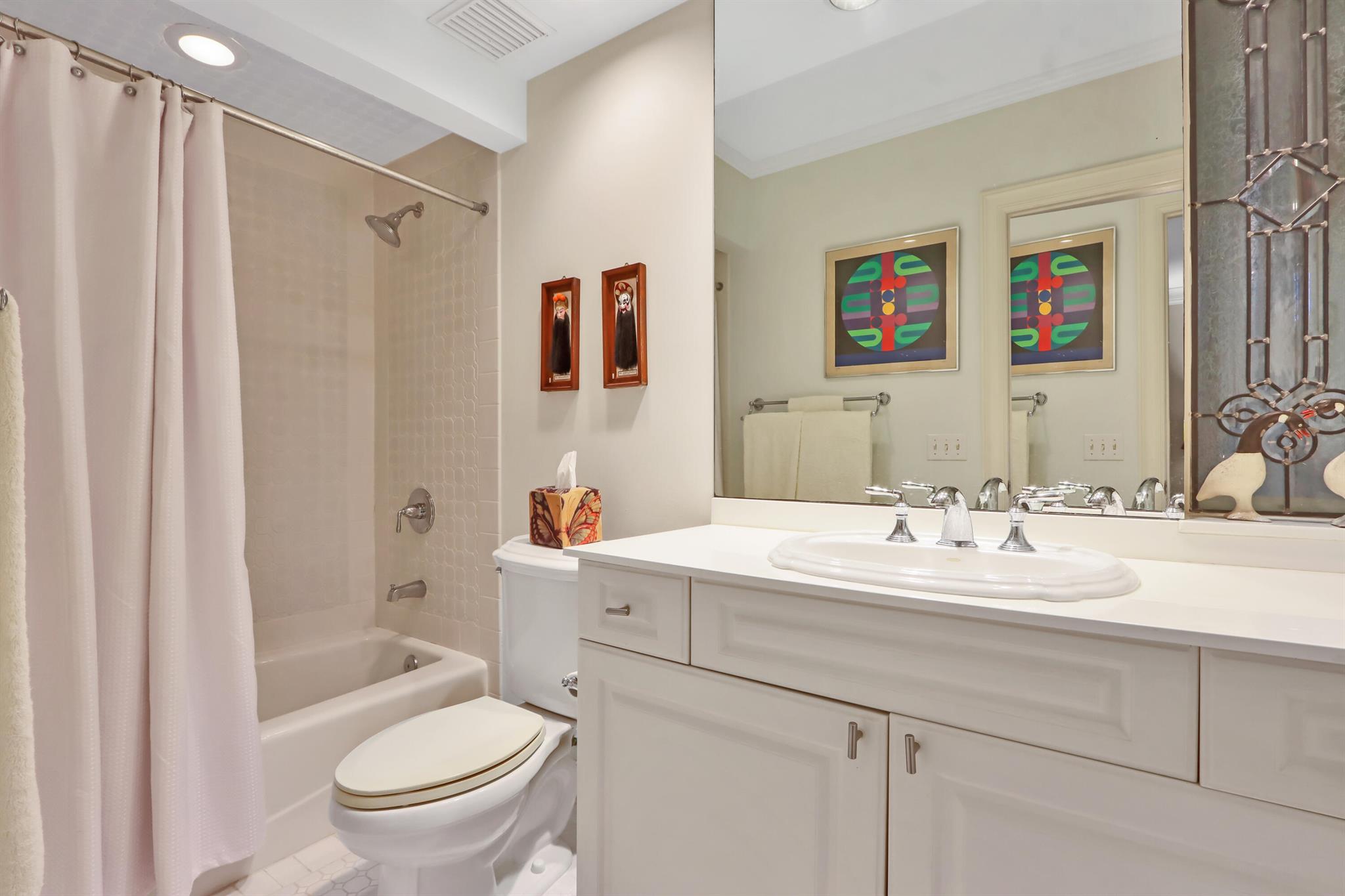 1132 Marine Way W E1l