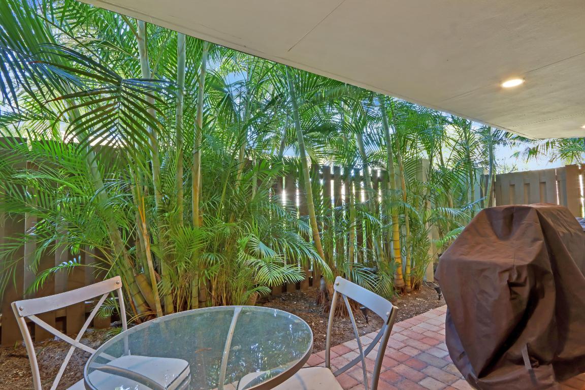 1132 Marine Way W E1l