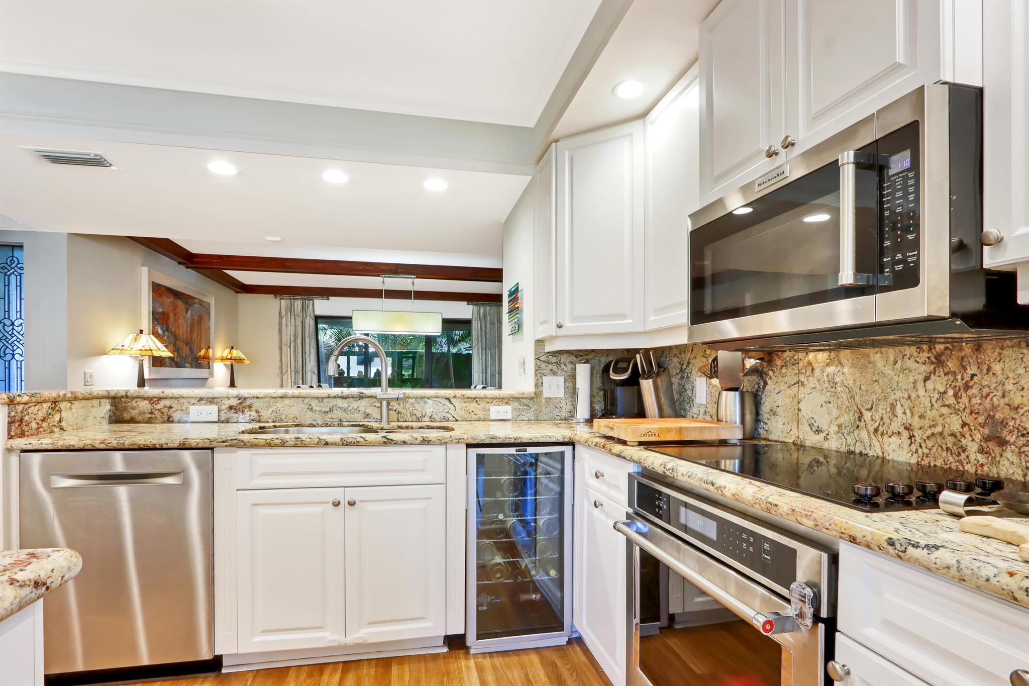 1132 Marine Way W E1l