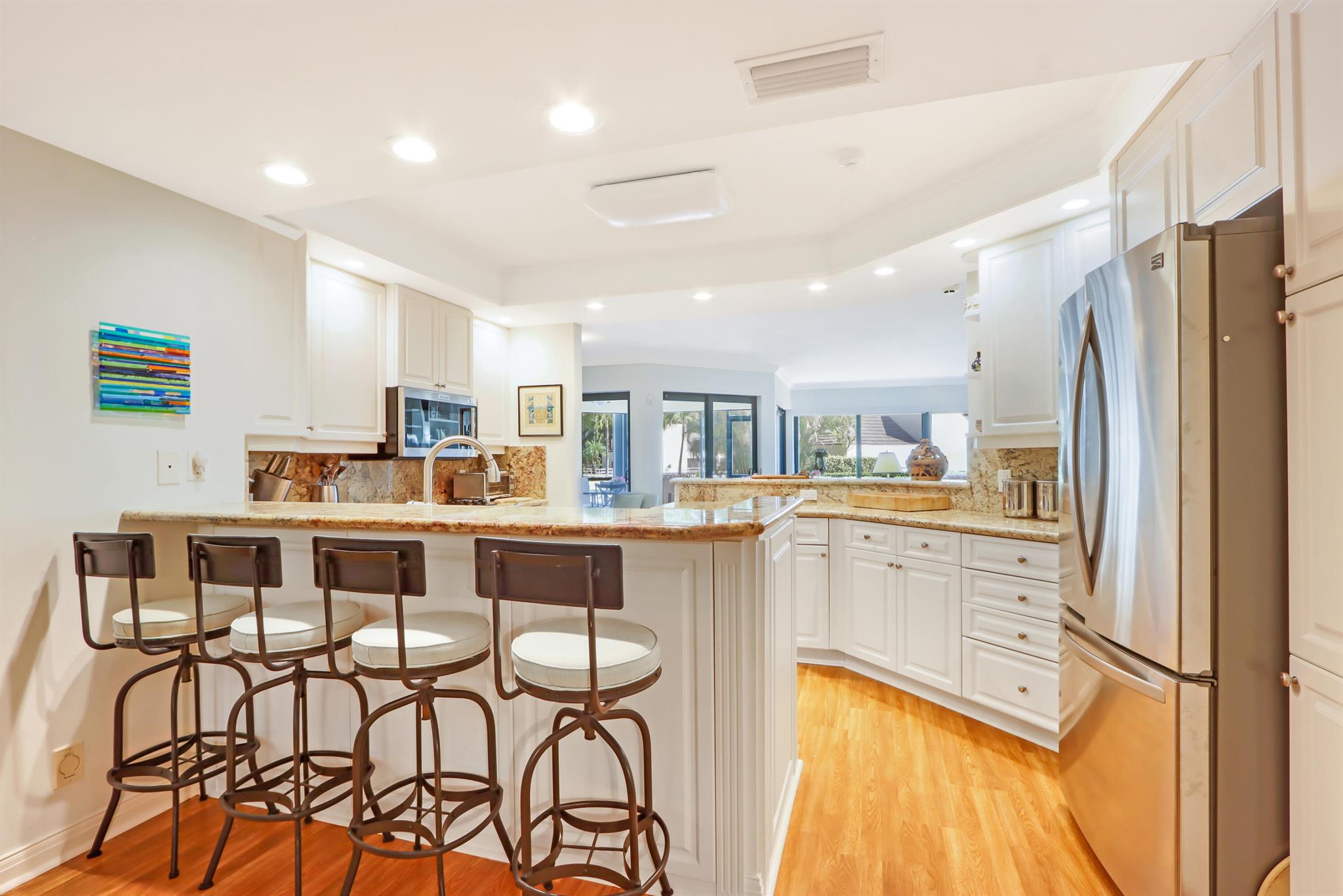1132 Marine Way W E1l