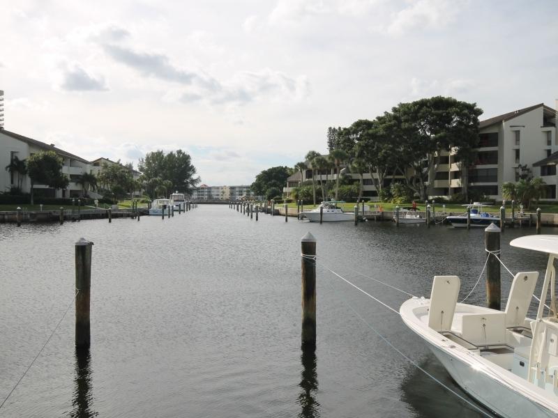 1132 Marine Way W E1l