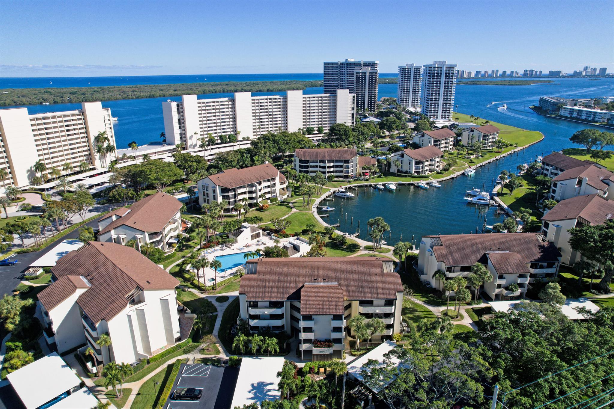 1132 Marine Way W E1l