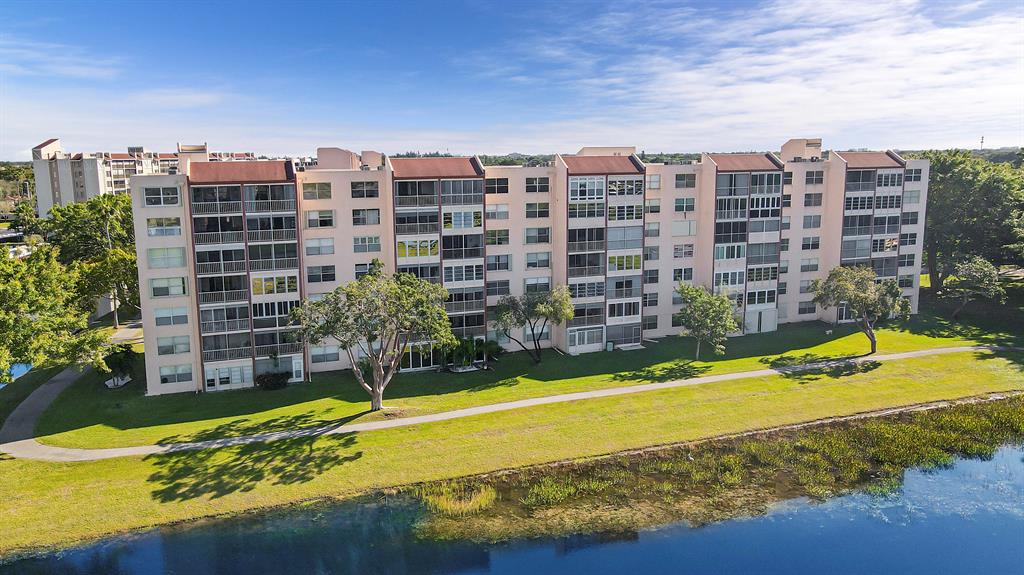 14575 Bonaire Boulevard Unit: 405
