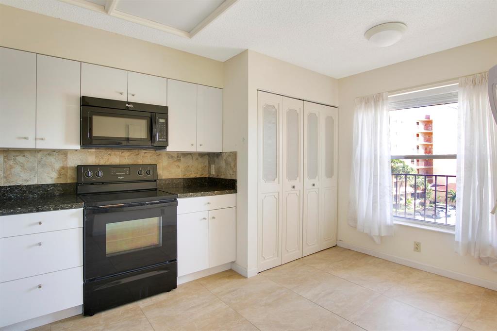 14575 Bonaire Boulevard Unit: 405
